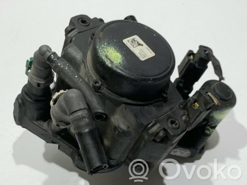 Ford Mondeo MK IV Bomba de alta presión de inyección de combustible 