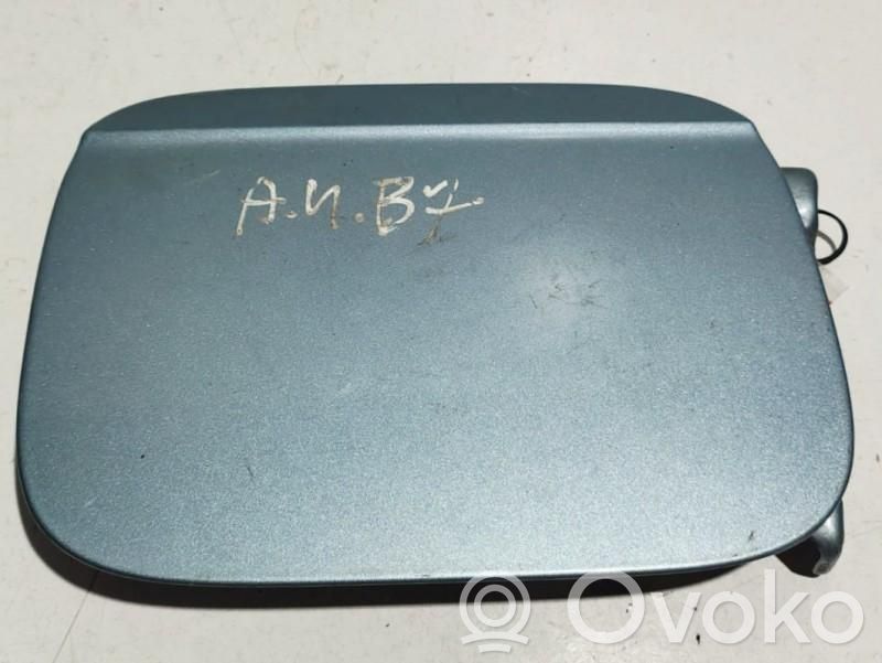 Audi A8 S8 D3 4E Apdaila aplink degalų bako dangtelį 