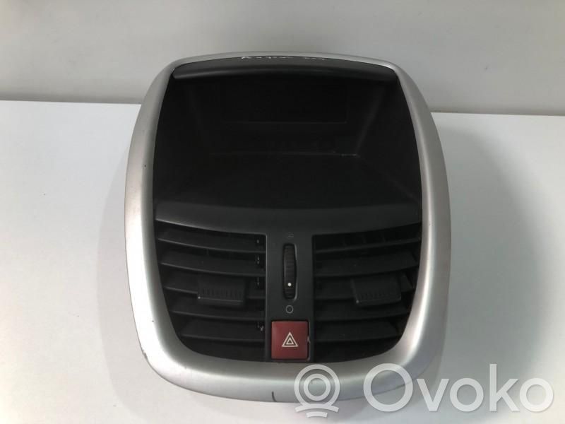 Peugeot 207 Air vent grill in roof 