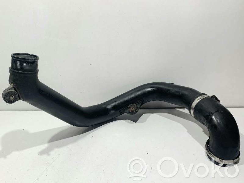 Skoda Fabia Mk2 (5J) Furtun/conductă intercooler 