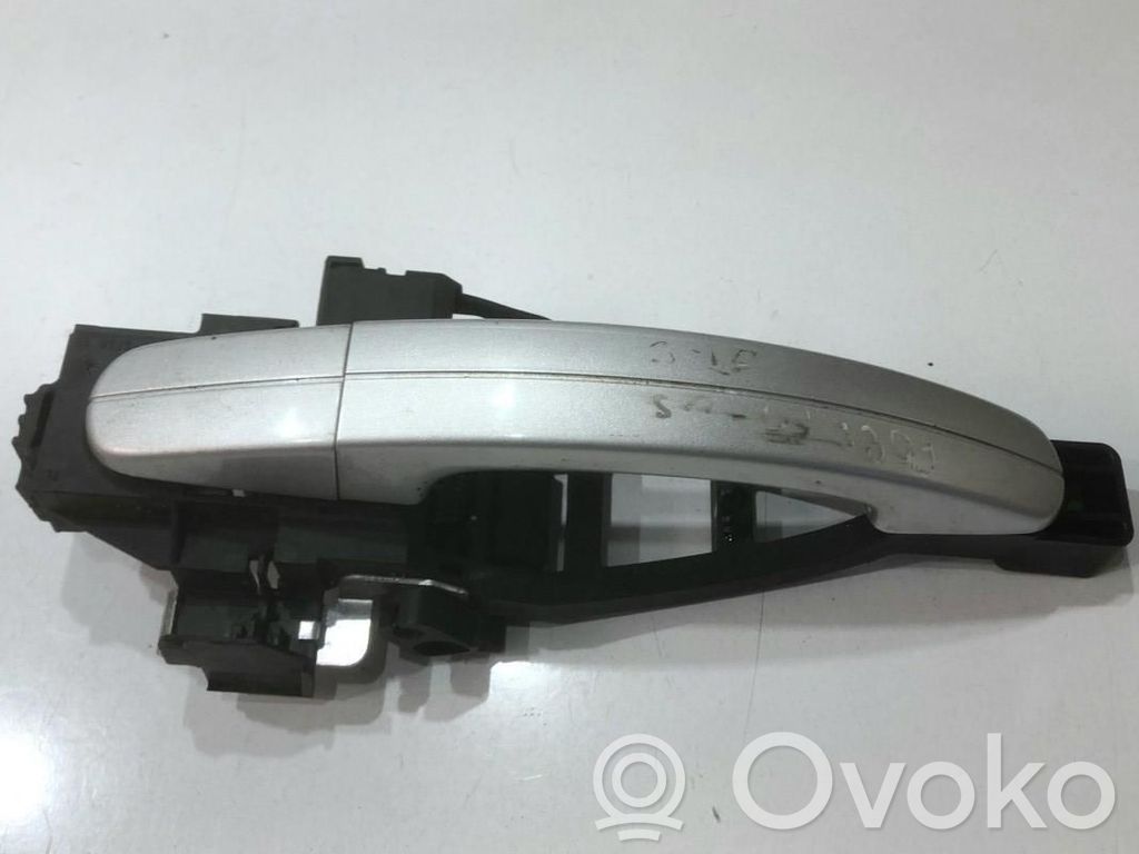Ford Focus Manecilla externa puerta trasera 