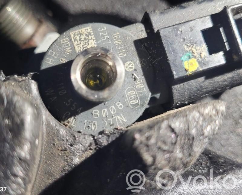 Inyector de combustible   04L130277N