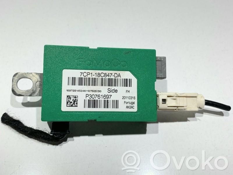 Ford Kuga I Antenos stiprintuvas 