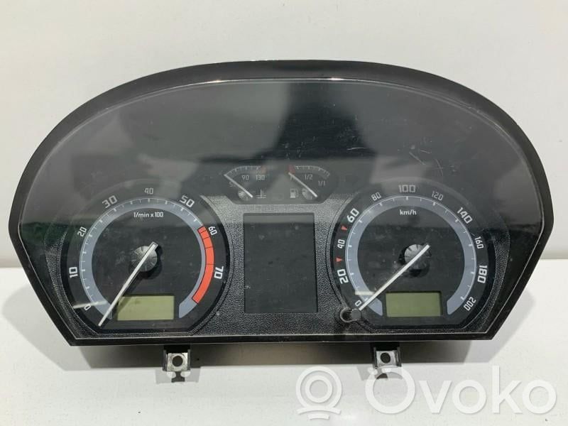 Skoda Fabia Mk1 (6Y) Vitezometru (grup de instrumente) 