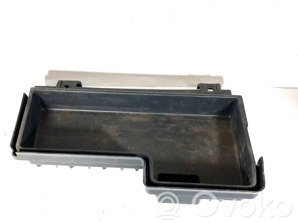 BMW 3 E46 Trunk/boot lower side trim panel 