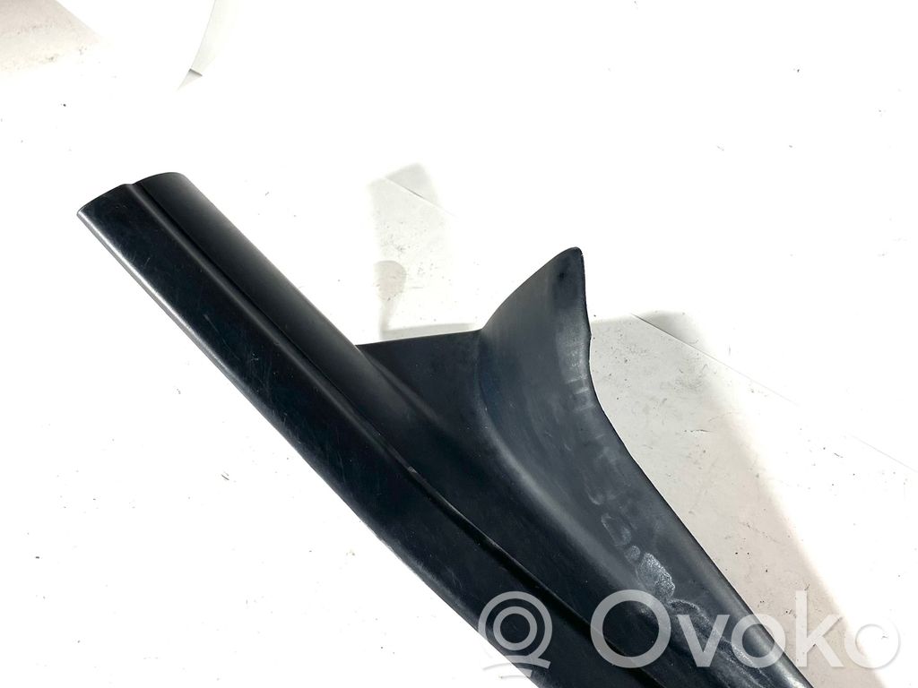 BMW 3 E46 Moldura protectora del borde trasero 