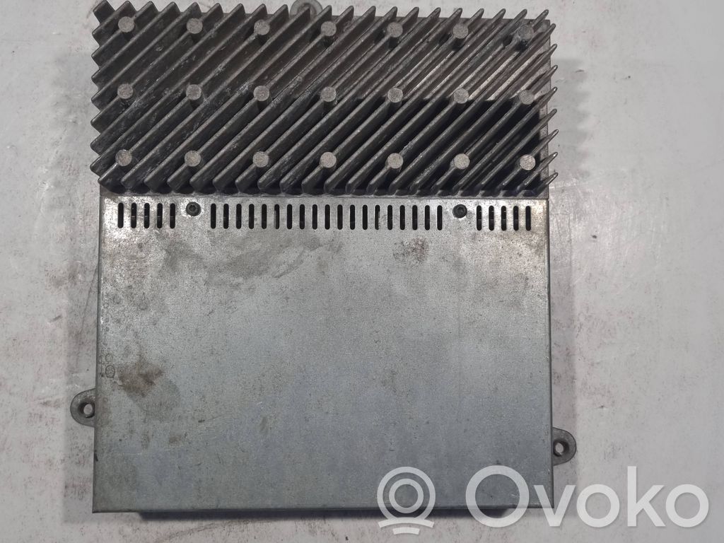 BMW 5 E39 Garso stiprintuvas 