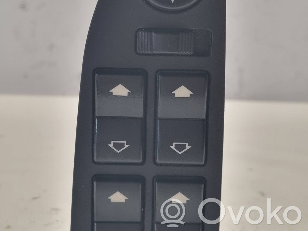 Electric window control switch   6904306,414282,9931
