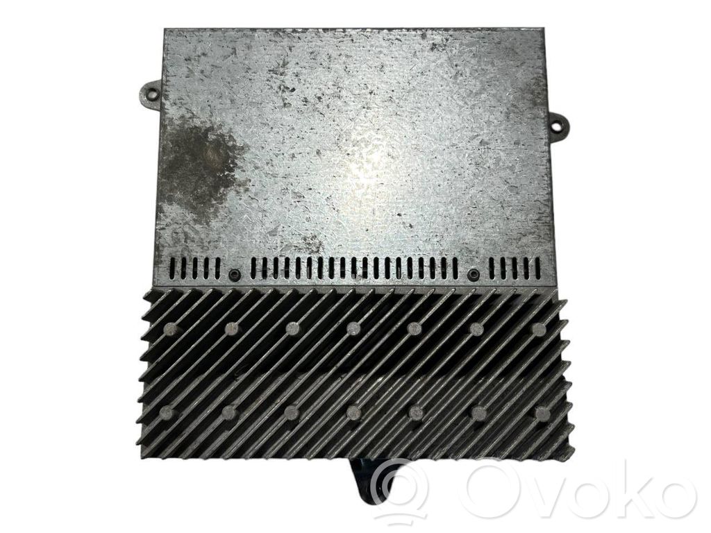 BMW 5 E39 Garso stiprintuvas 