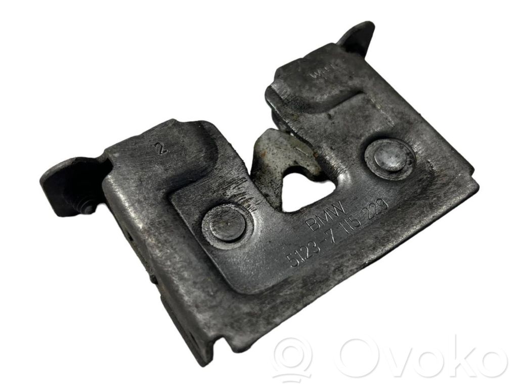 Engine bonnet/hood lock/catch   7115229,51237115229