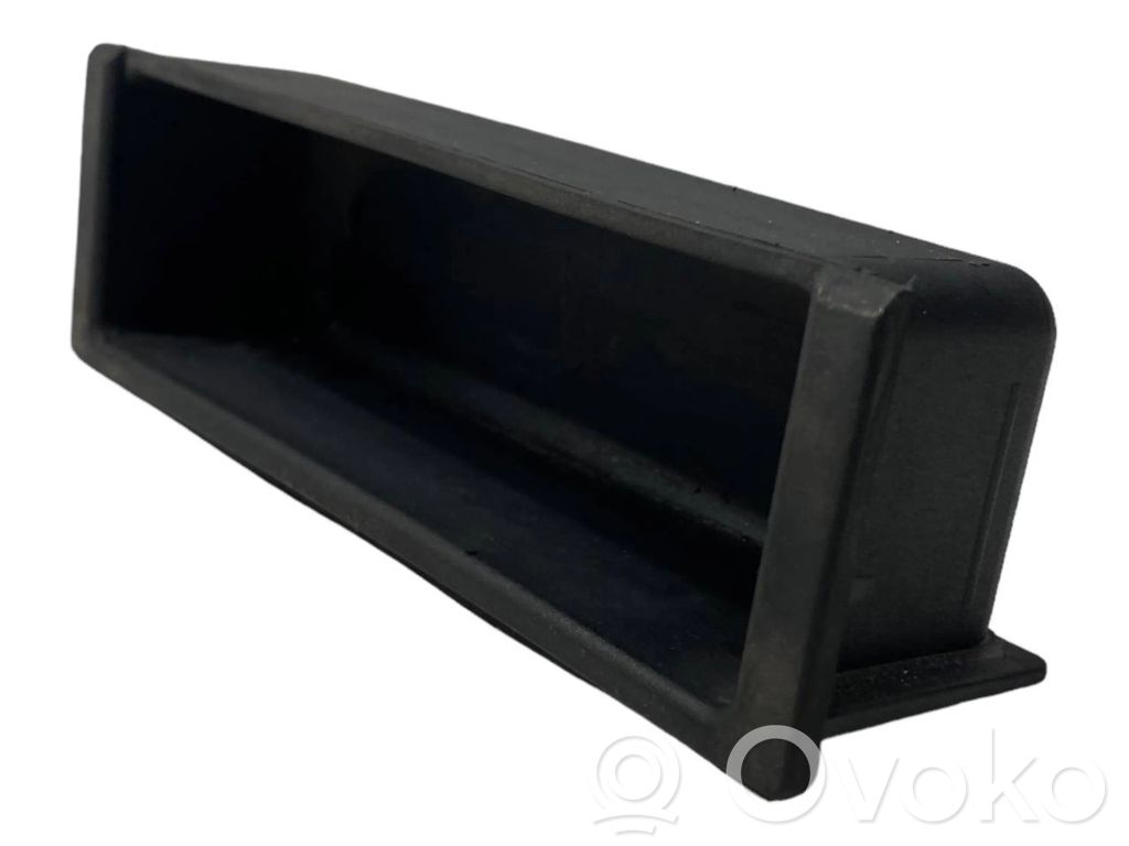 Car ashtray   8208369,51168208369