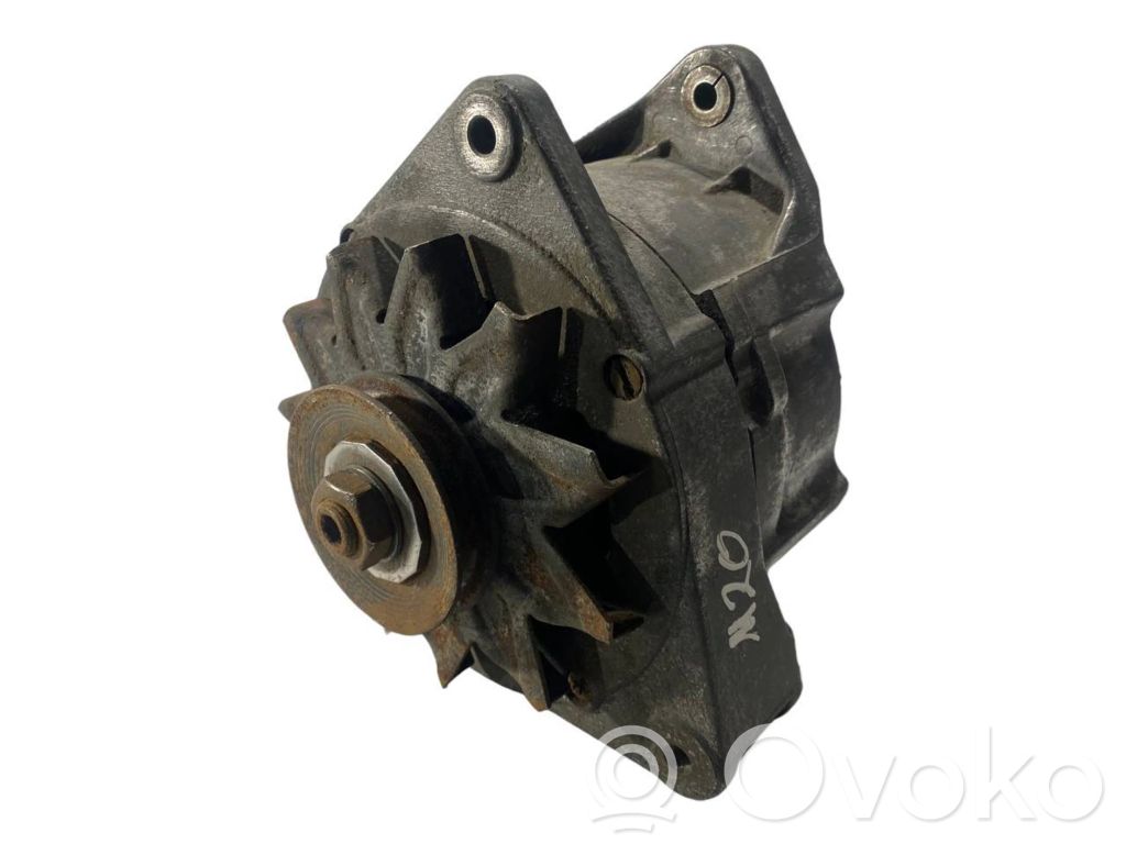 BMW 5 E34 Generator/alternator 