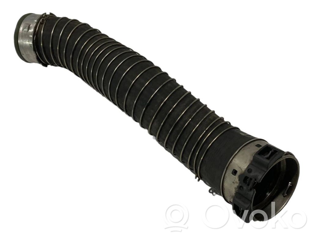 BMW 3 E90 E91 Välijäähdyttimen letku 