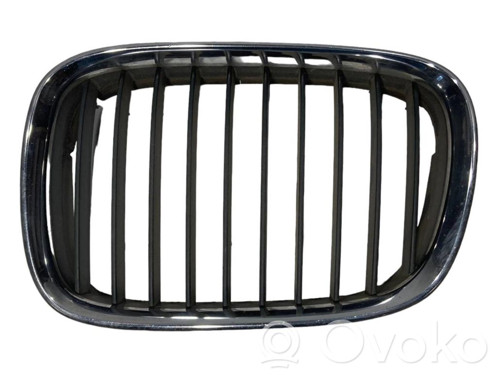 Front grill   2497261,8159315,8184531,8159311