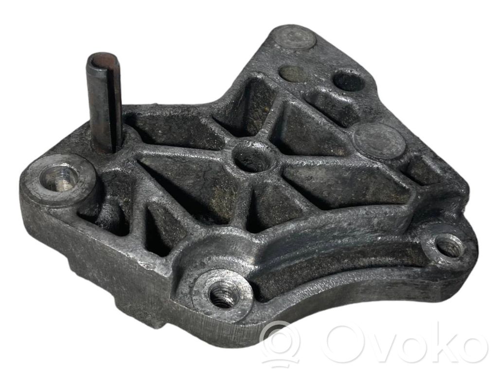 BMW 7 E65 E66 Power steering pump mounting bracket 