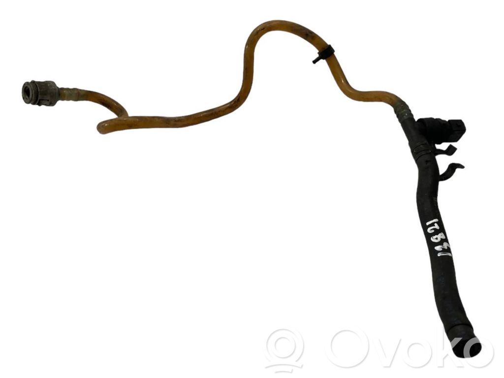 BMW 5 E60 E61 Fuel line pipe 