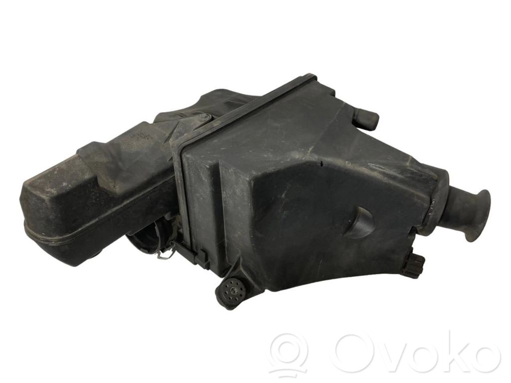 BMW 5 E39 Air filter box 