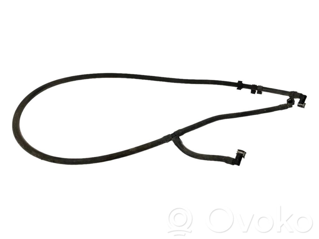 Headlight washer hose/pipe   7117844