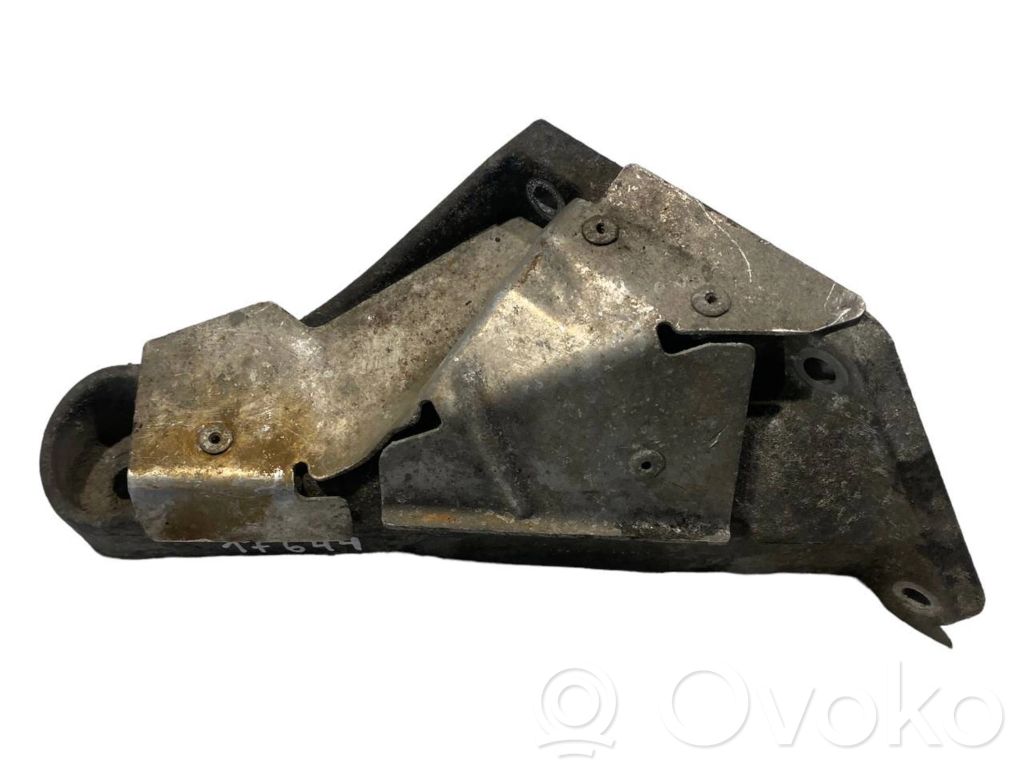 BMW 3 E46 Engine mounting bracket 