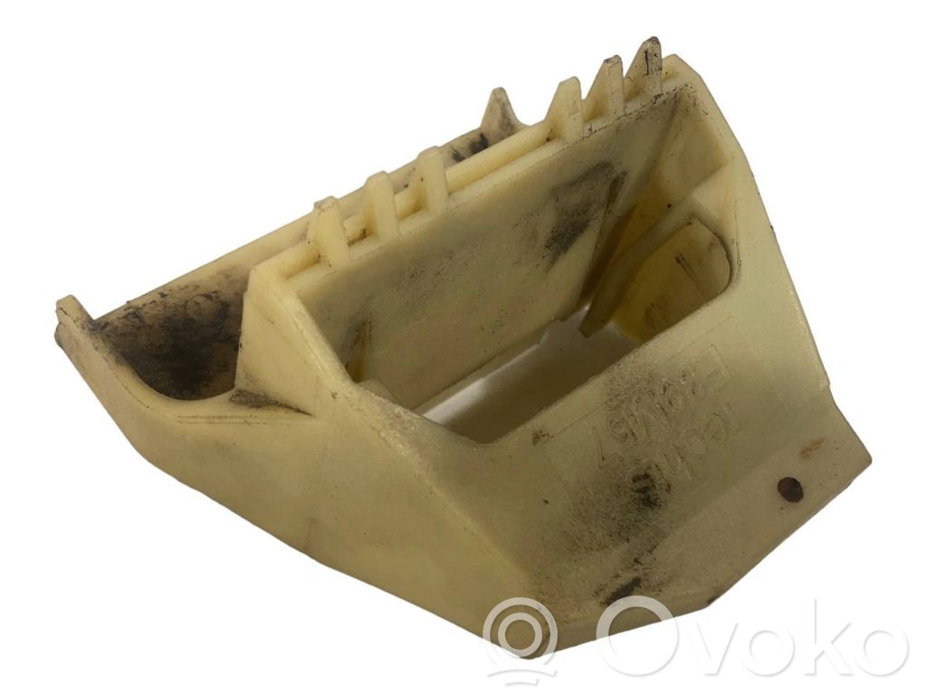 Fixation de radiateur   2247894,17112247894