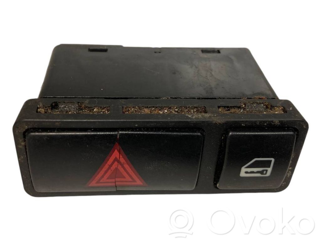 Hazard light switch   8368920,61318368920