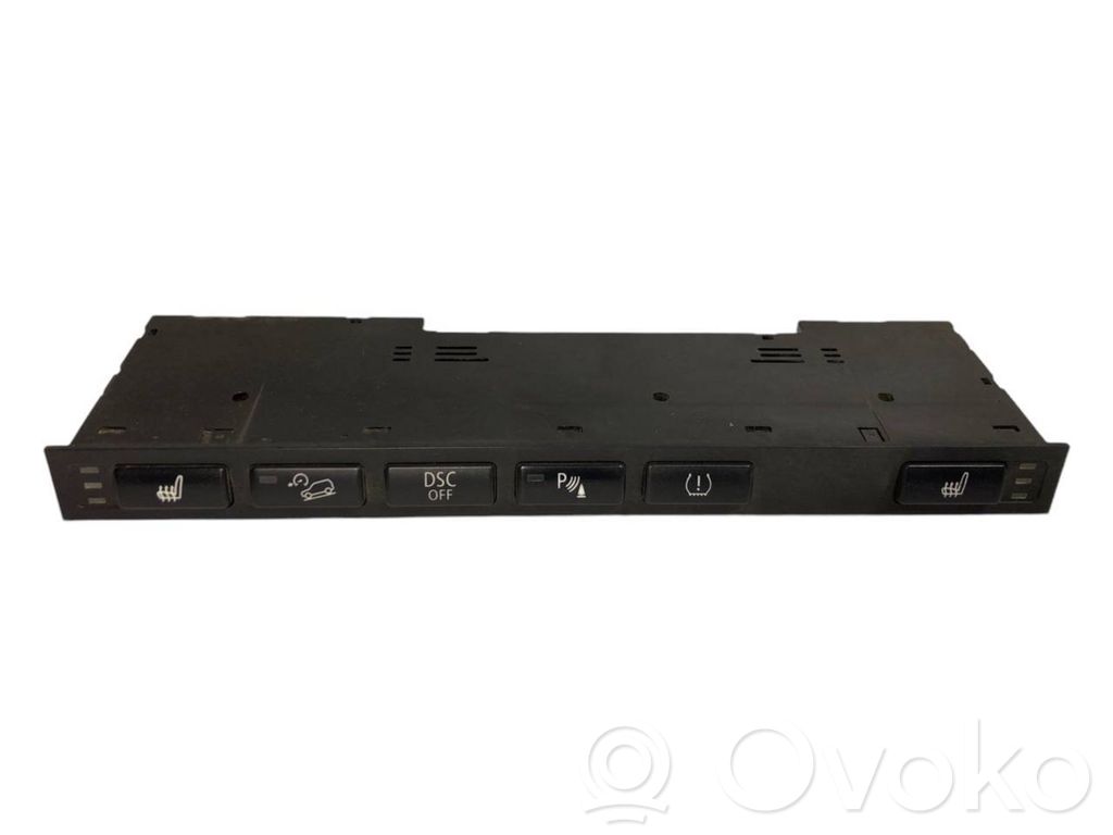 BMW X3 E83 Seat heating switch 