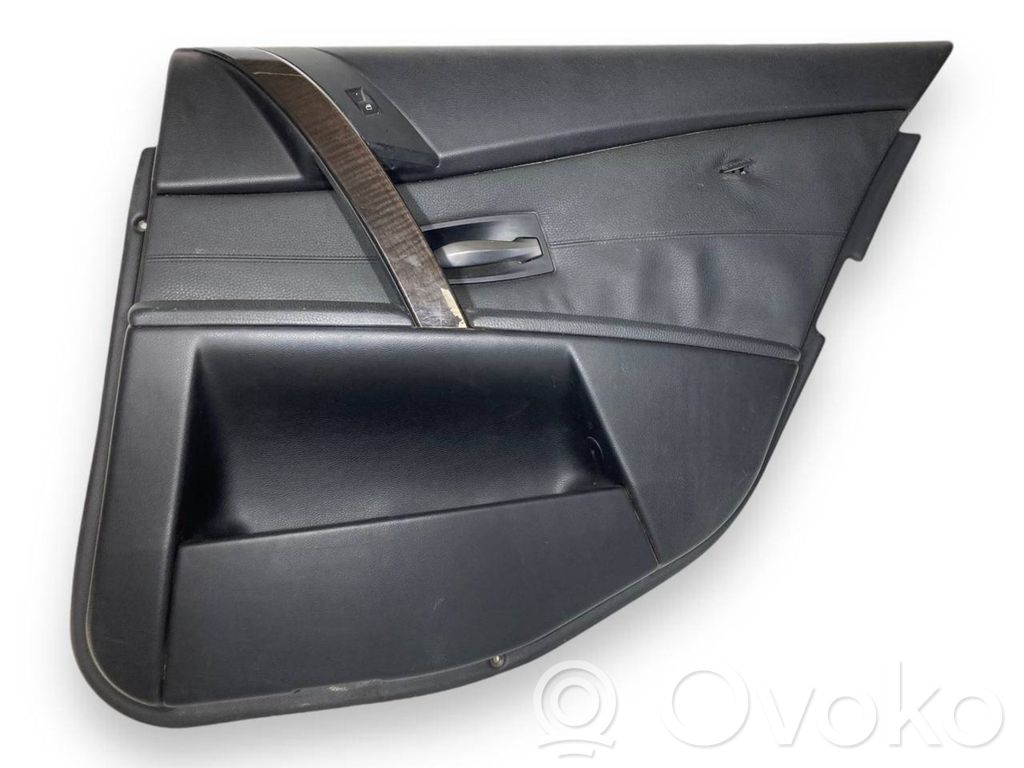 BMW 5 E60 E61 Takaoven verhoilu 