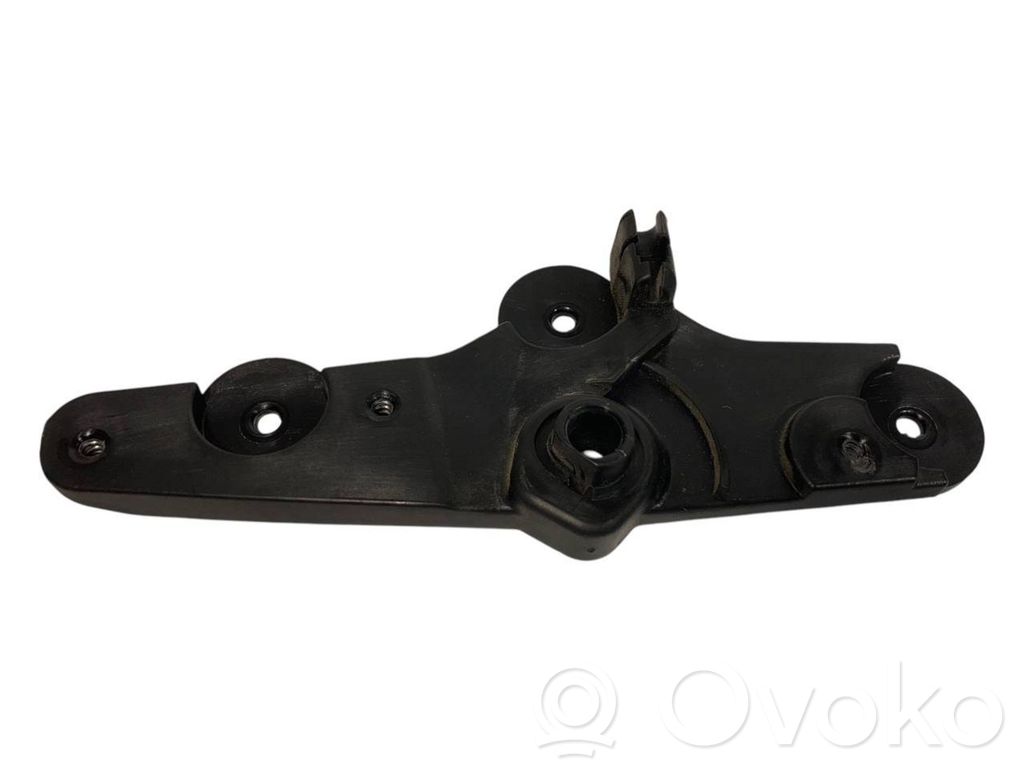 Engine bonnet (hood) release handle   7071707