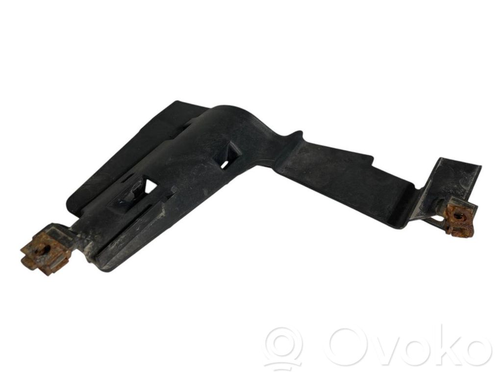 Halterung Scheinwerfer   58201L