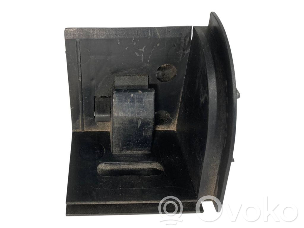 Parcel shelf load cover mount bracket   7026709
