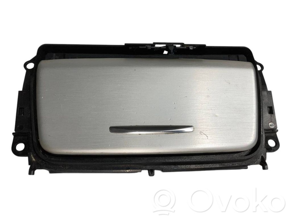 Ashtray (front)   7078571,51167078571,7129555,51167129555