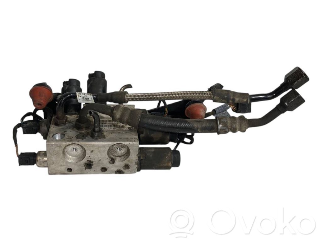 BMW 7 E65 E66 Active stabilizer control/valve assembly 