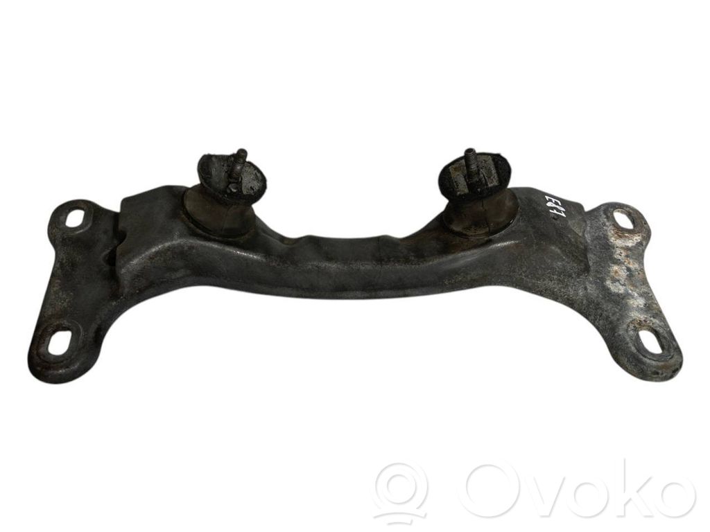 BMW 1 E81 E87 Gearbox mounting bracket 
