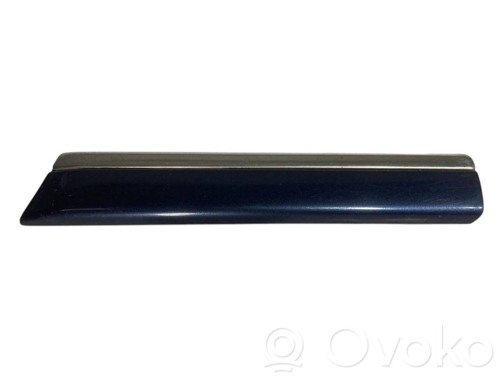 BMW 5 E39 Apdaila sparno (moldingas) 