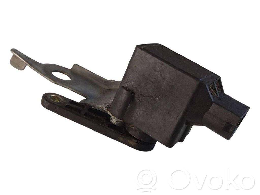 Headlight/headlamp level sensor   1093697