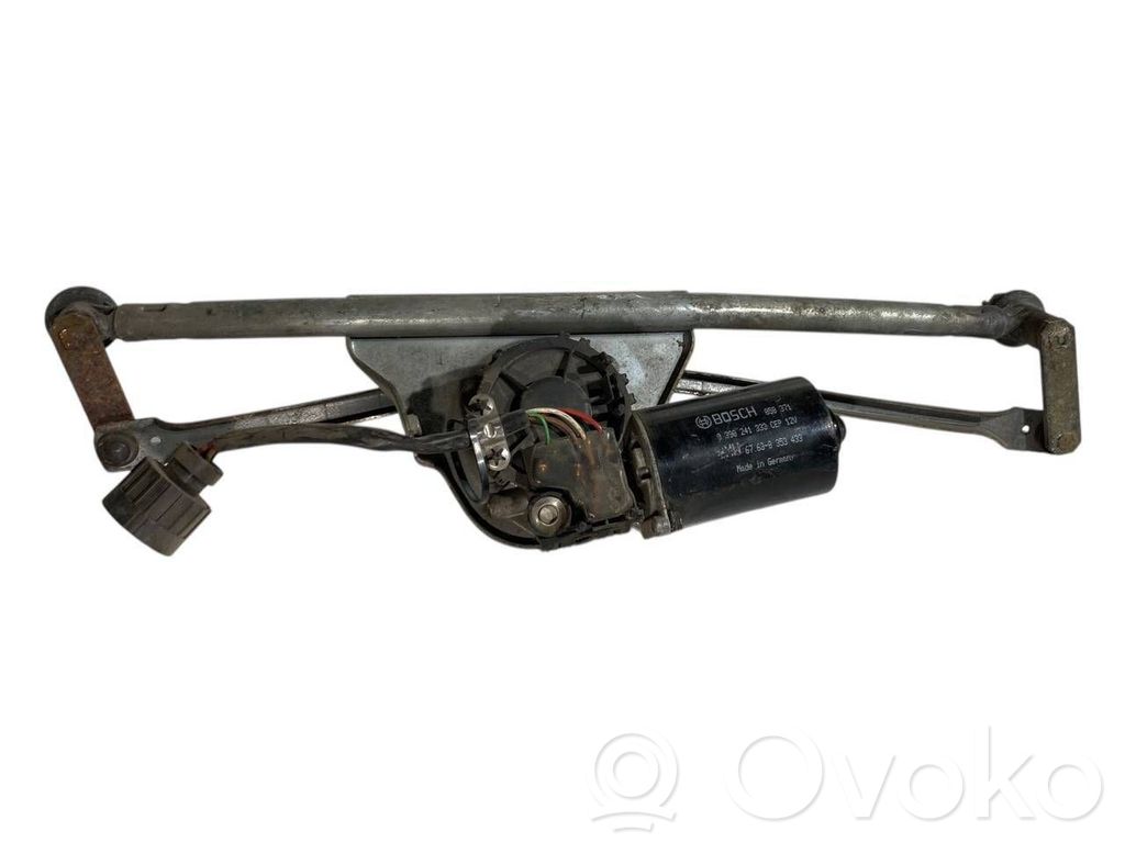 BMW 3 E36 Front wiper linkage and motor 