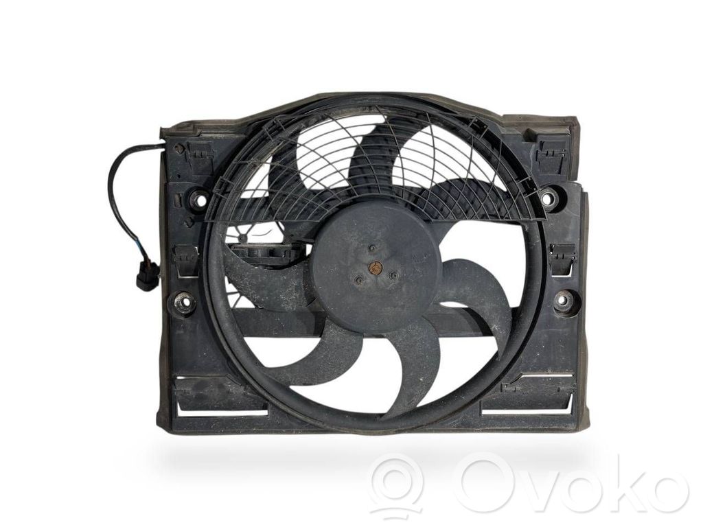 BMW 3 E46 Elektrisks radiatoru ventilators 