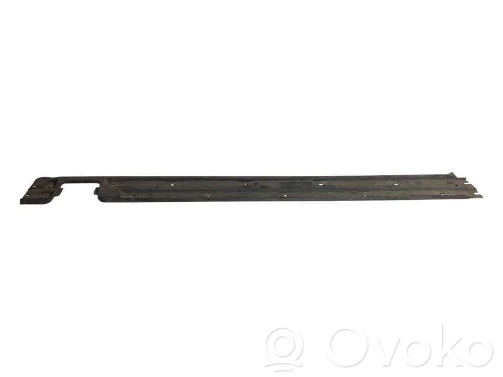 Protección inferior lateral   8201495,51718201495