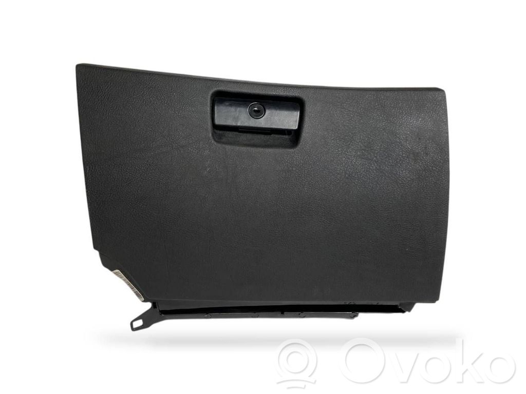 BMW X5 E53 Glove box 
