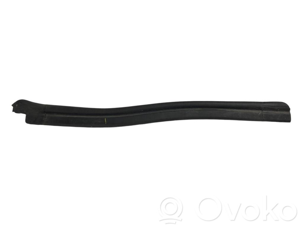 BMW 3 E46 Engine compartment rubber 