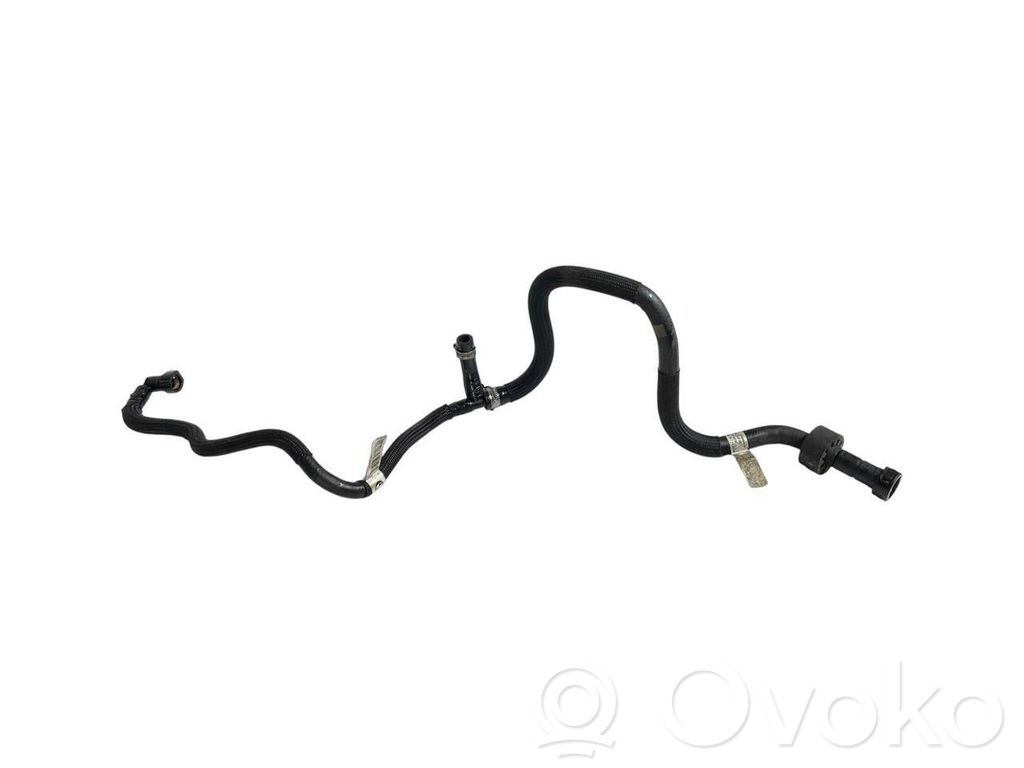 BMW 3 E90 E91 Fuel line pipe 