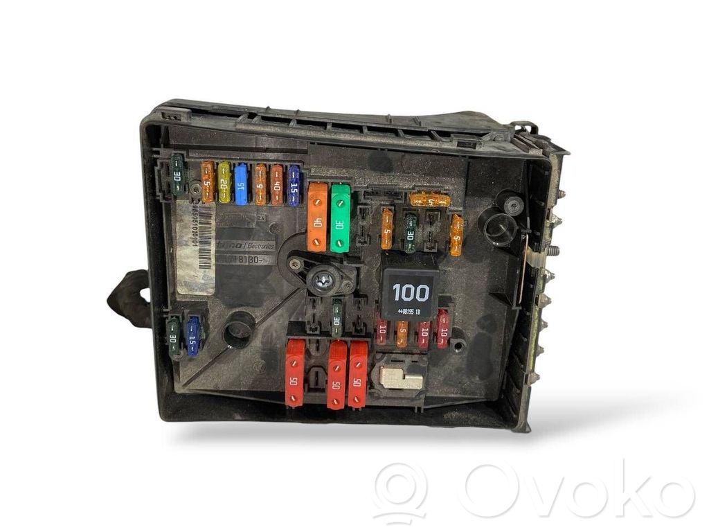 Volkswagen Golf V Modul siguranțe 
