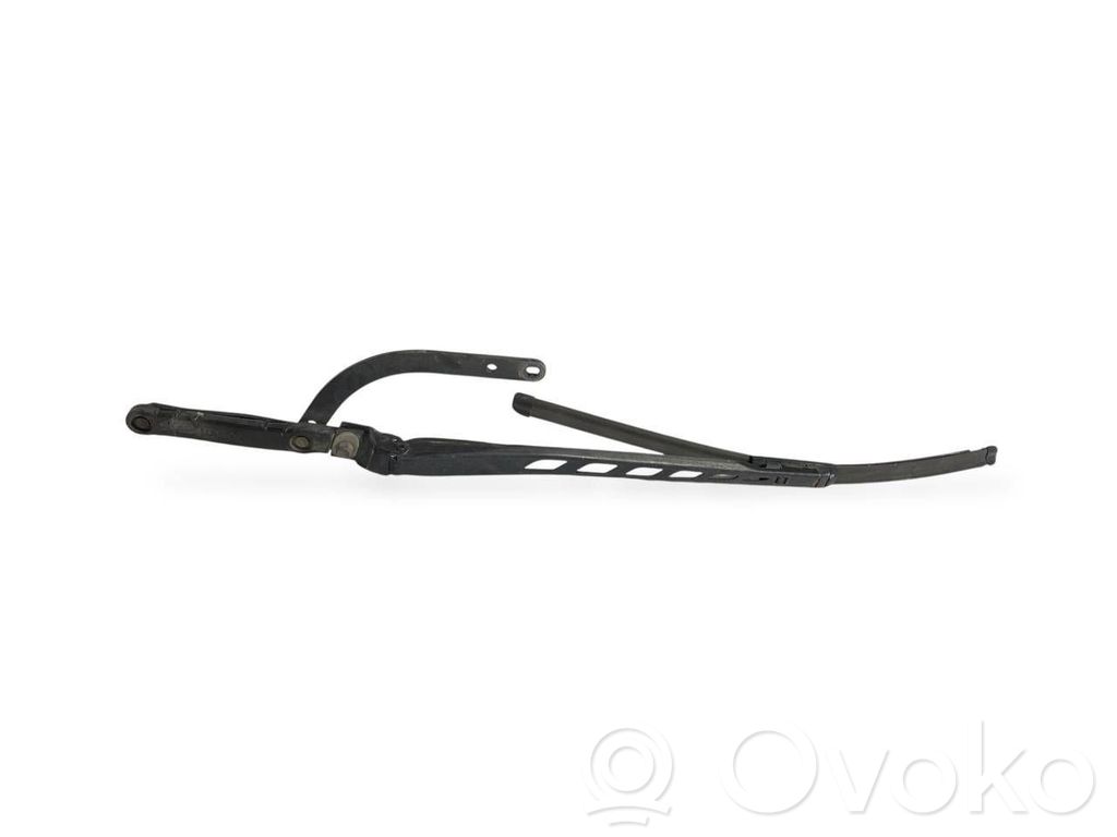 BMW 5 E60 E61 Front wiper blade arm 