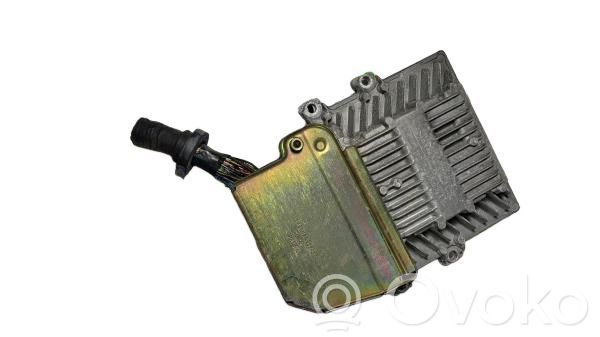 Ford Focus C-MAX Engine control unit/module 