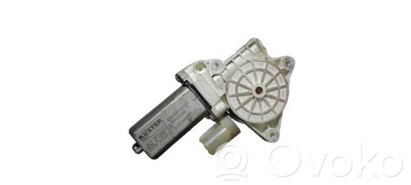 Priekšpusē loga pacēlāja motoriņš   6978845,5PINOS