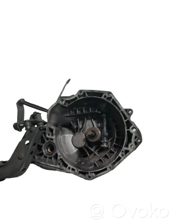 Manual 5 speed gearbox   90446059