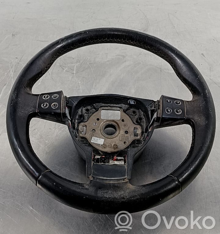 Volante   1P0959537