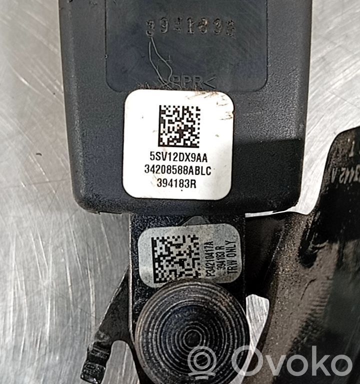 Jeep Compass Klamra środkowego pasa bezpieczeństwa fotela tylnego 
