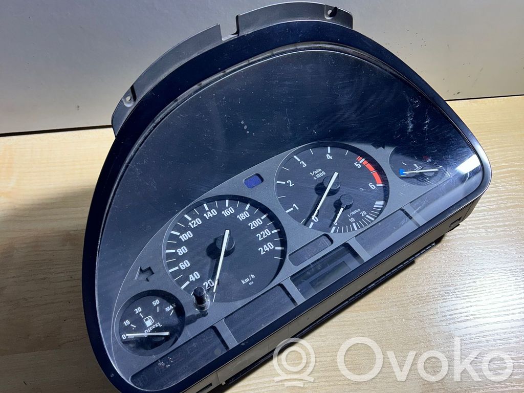 Speedometer (instrument cluster)   62118375902,110008735047