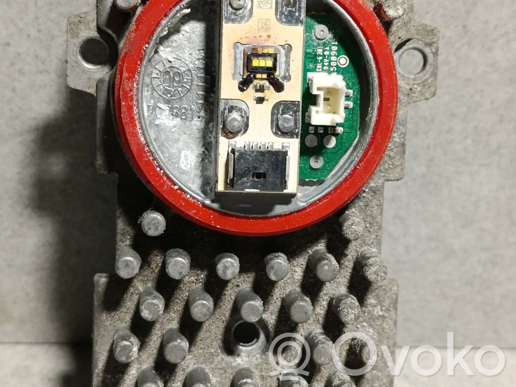 BMW 3 E92 E93 LED šviesų modulis 